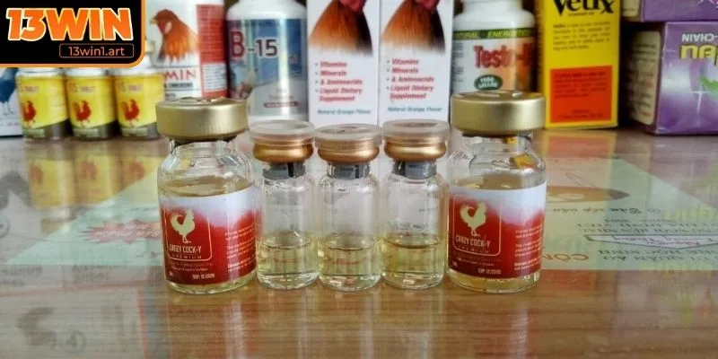 Khoáng và vitamin hỗ trợ cách nuôi gà đá chân mạnh